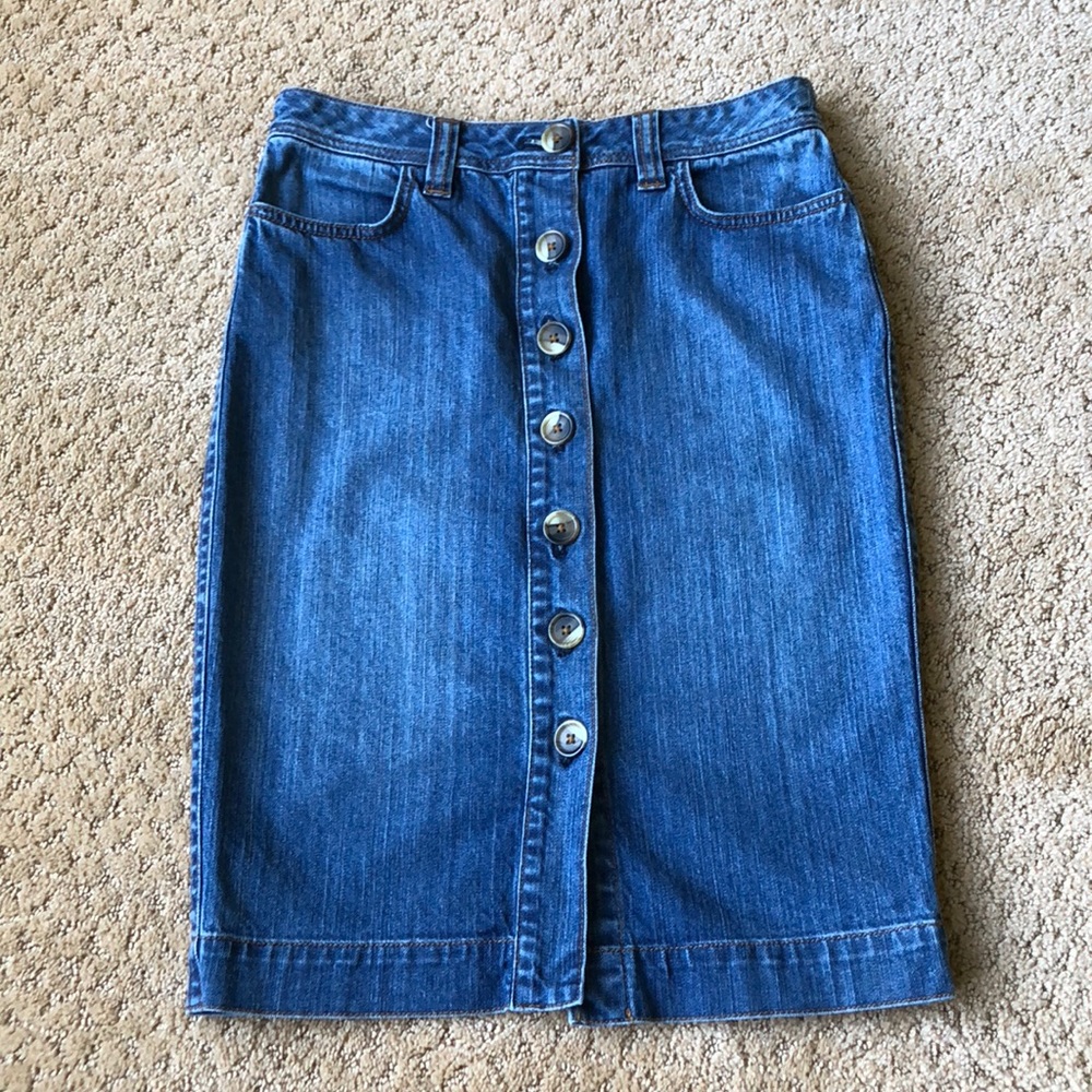 Boden jean skirt. Size 4R.
